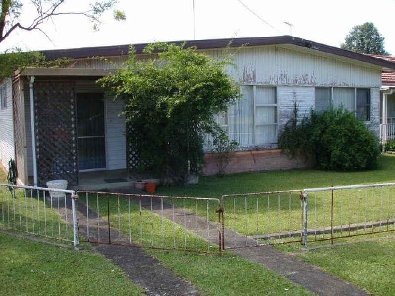 100 Ravenshaw Street, Gloucester NSW 2422