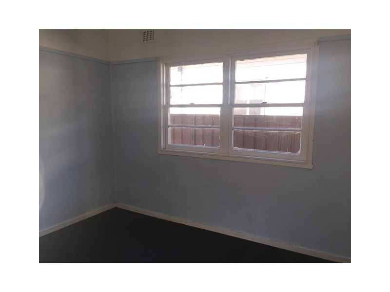 9 NORTHCOTE ROAD, Greenacre NSW 2190