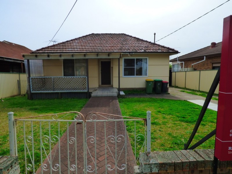 98 WILBUR STREET, Greenacre NSW 2190