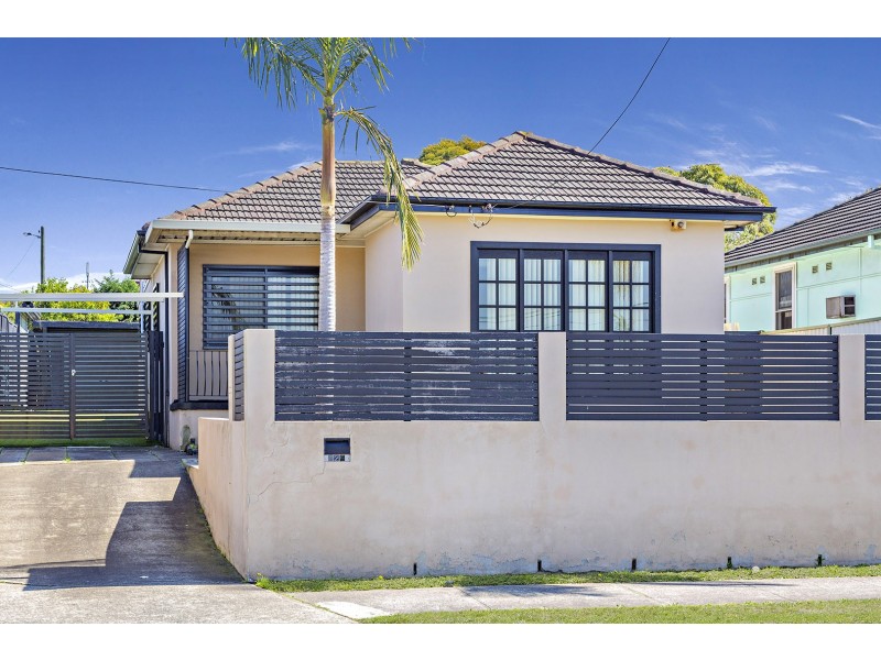 326 ROBERTS ROAD, Greenacre NSW 2190