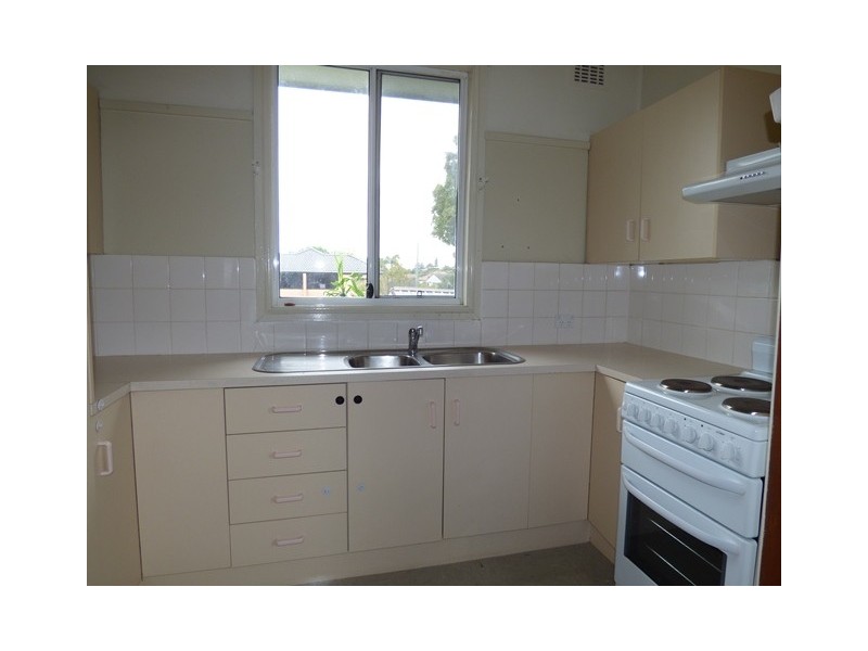 7 LAWFORD STREET, Greenacre NSW 2190