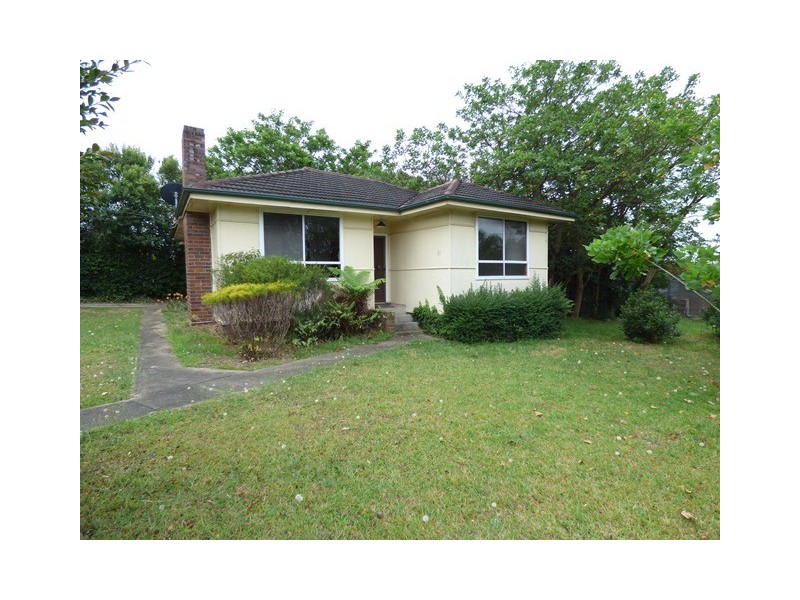 11 KEIRA AVENUE, Greenacre NSW 2190