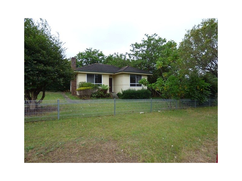 11 KEIRA AVENUE, Greenacre NSW 2190