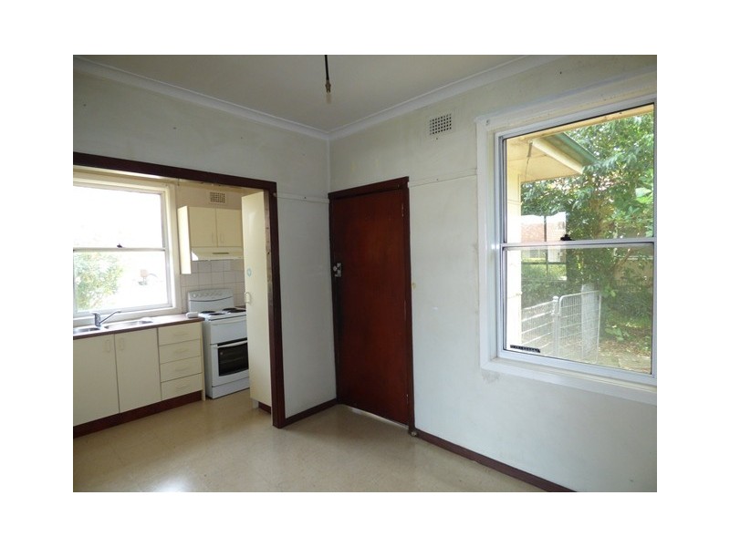 11 KEIRA AVENUE, Greenacre NSW 2190