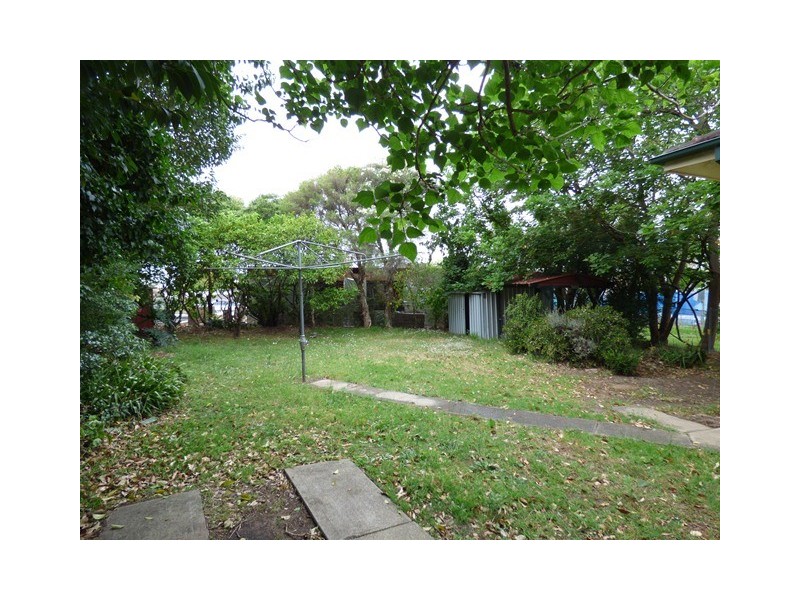 11 KEIRA AVENUE, Greenacre NSW 2190