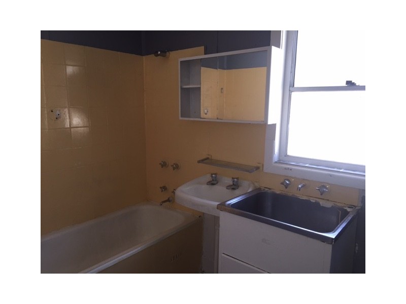 139 NOBLE AVENUE, Greenacre NSW 2190