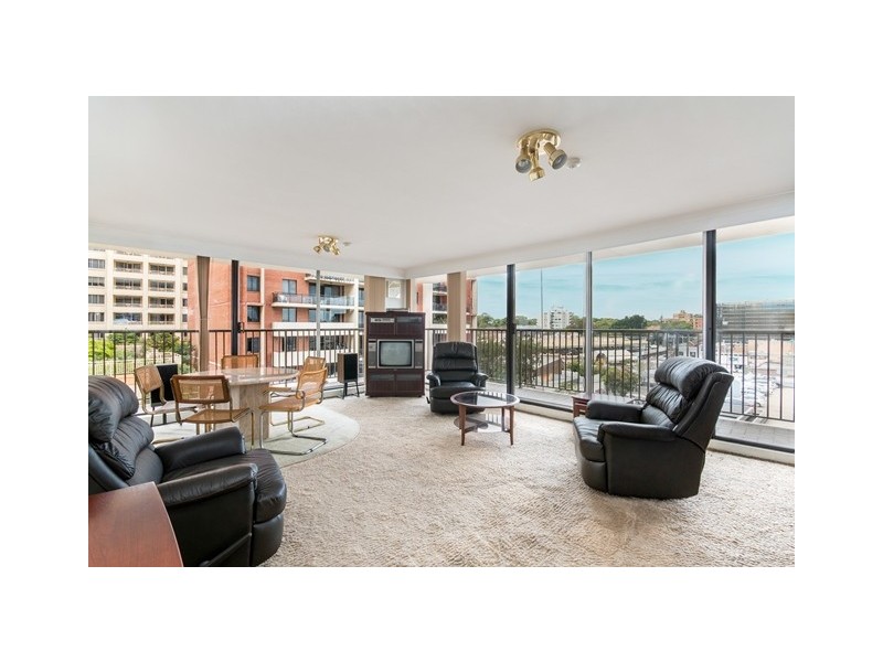 9a/30-34 CHURCHILL AVENUE, Strathfield NSW 2135