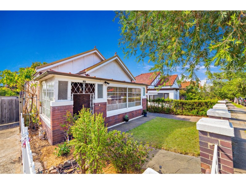 76 CROYDON AVENUE, Croydon Park NSW 2133