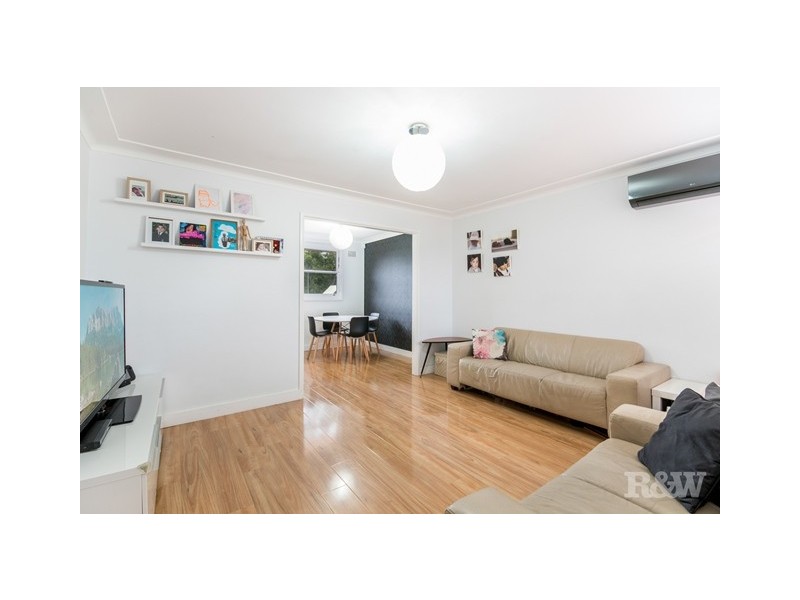 135 FLINDERS ROAD, Georges Hall NSW 2198