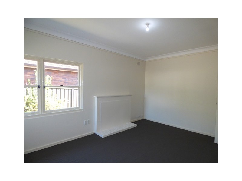 8 SAXON STREET, Belfield NSW 2191