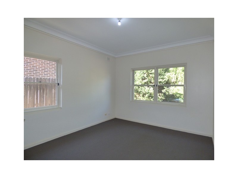 8 SAXON STREET, Belfield NSW 2191