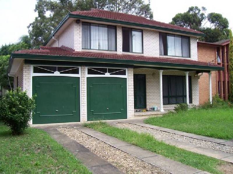 3 ISLINGTON CRESCENT, Greenacre NSW 2190