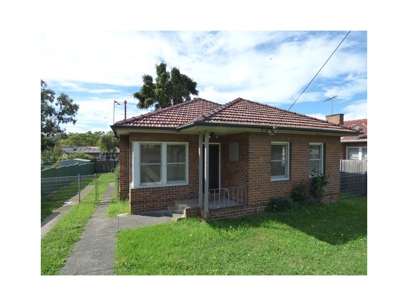 4 ISMAY AVENUE, Homebush NSW 2140
