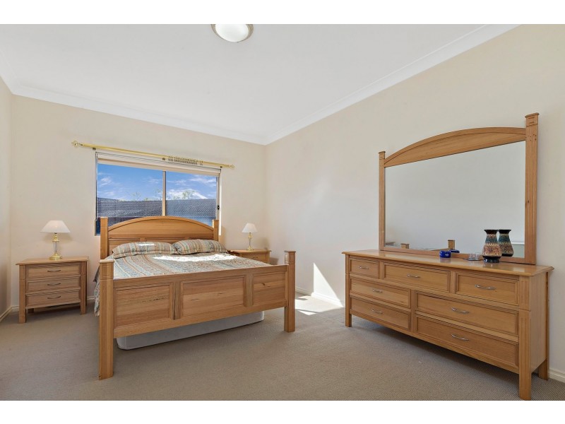 6 COLEMAN AVENUE, Regents Park NSW 2143