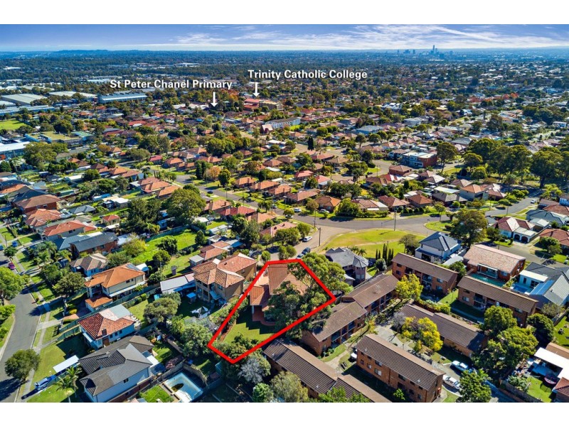 6 COLEMAN AVENUE, Regents Park NSW 2143