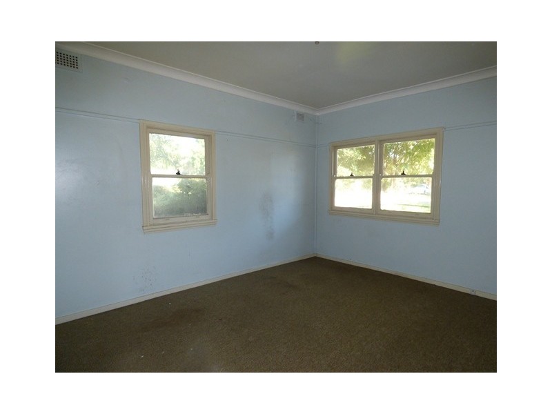 25 Whiting Street, Regents Park NSW 2143