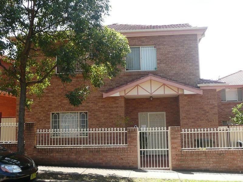 8/31 TANGARRA STREET, Croydon Park NSW 2133