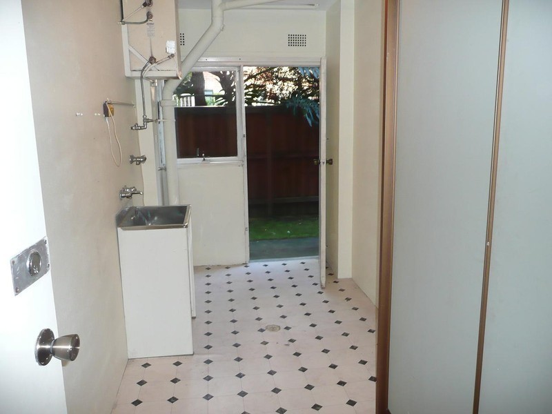 2/31 CHURCHILL AVENUE, Strathfield NSW 2135