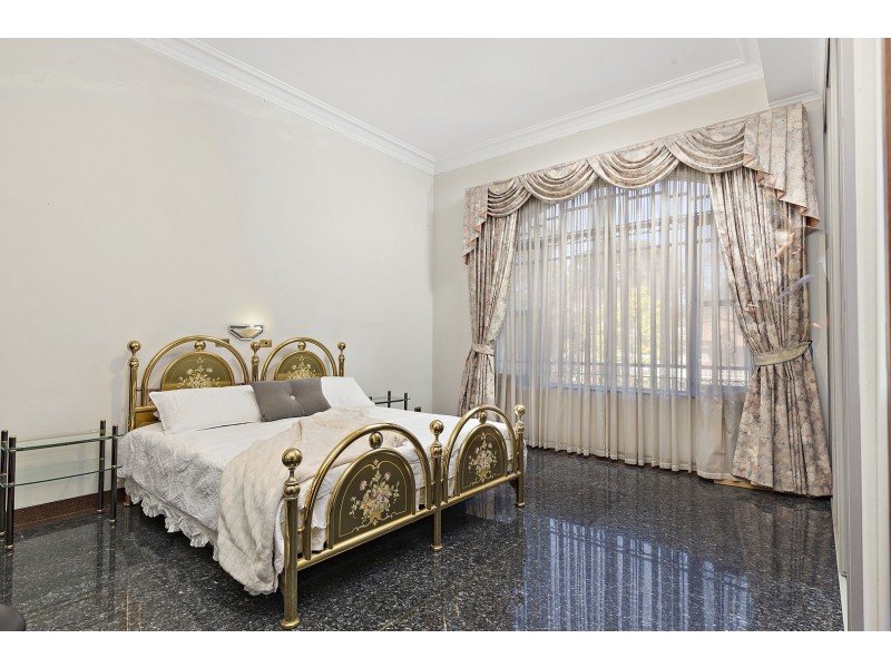 39 NEWTON ROAD, Strathfield NSW 2135