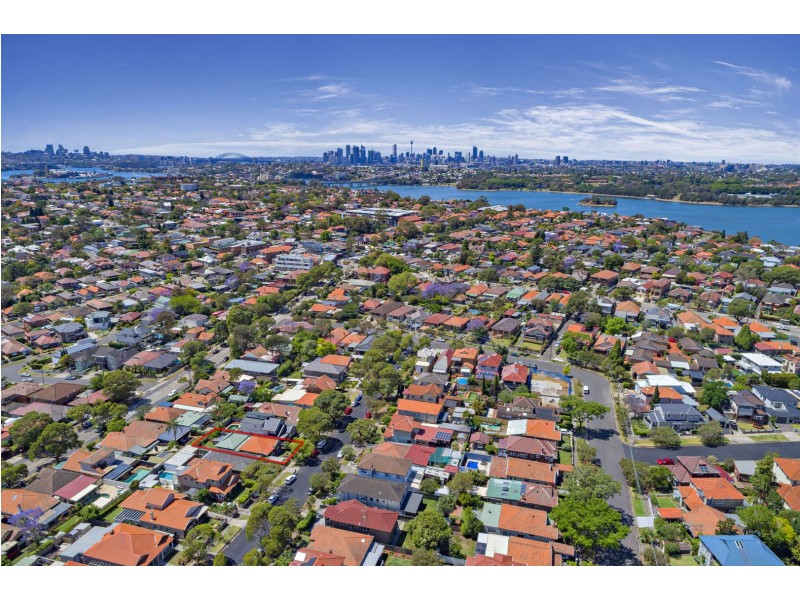 14 LIEGE STREET, Russell Lea NSW 2046