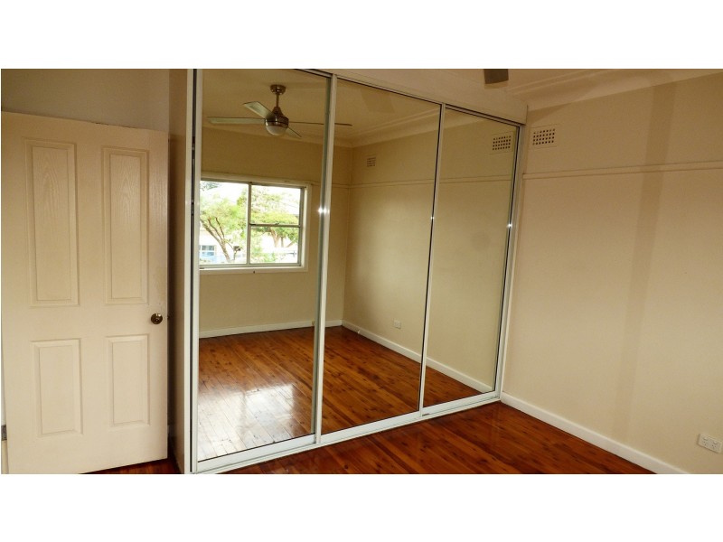 14 DOWNING AVE, Regents Park NSW 2143