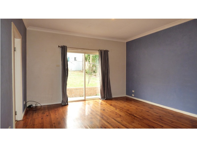 14 DOWNING AVE, Regents Park NSW 2143