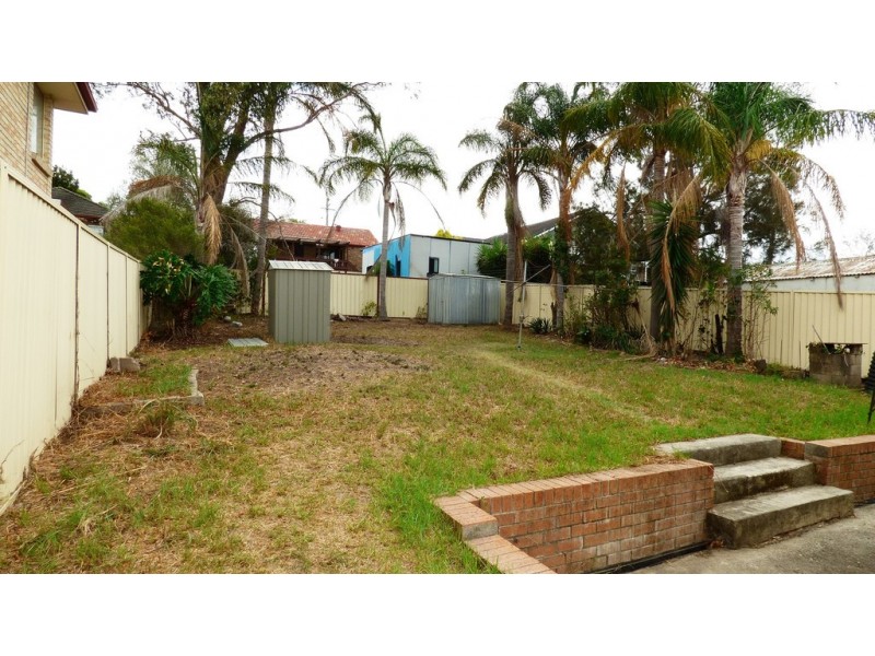 14 DOWNING AVE, Regents Park NSW 2143