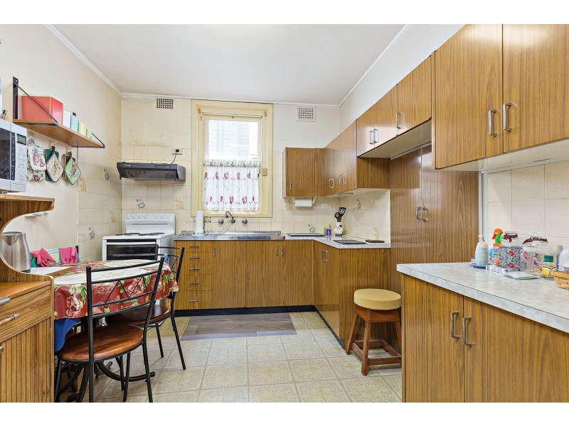 198 HOMEBUSH ROAD, Strathfield NSW 2135