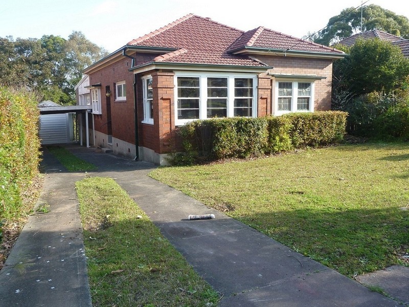 10 STRATHLORA STREET, Strathfield NSW 2135