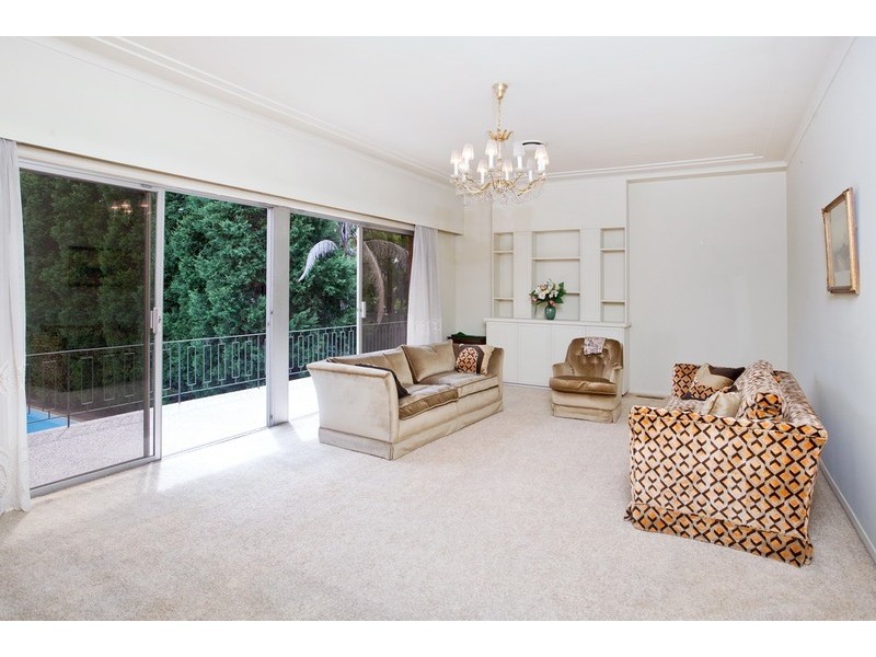 75 WOODSIDE AVENUE, Strathfield NSW 2135