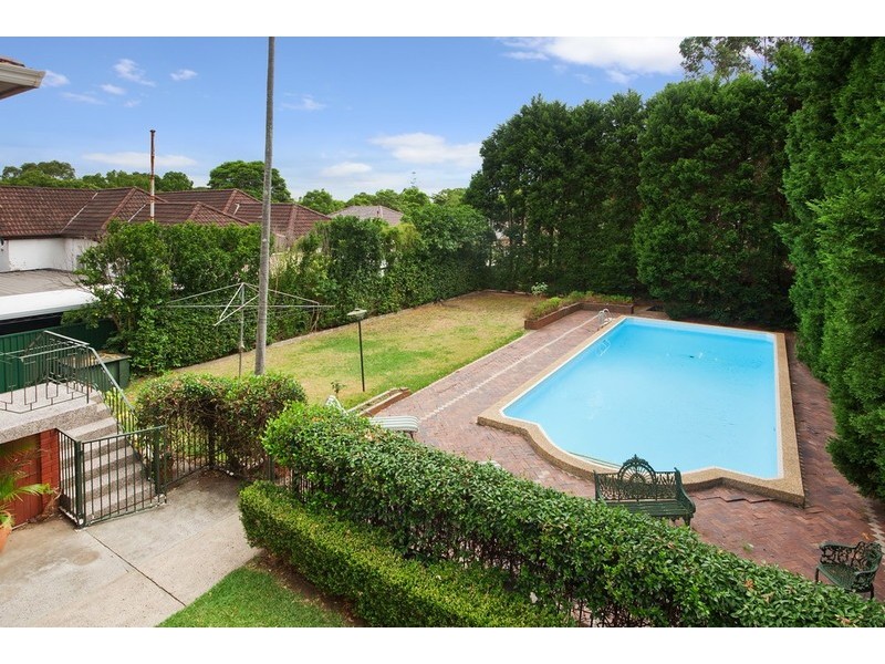 75 WOODSIDE AVENUE, Strathfield NSW 2135