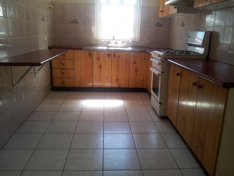 42 LOFTUS CRES, Homebush NSW 2140
