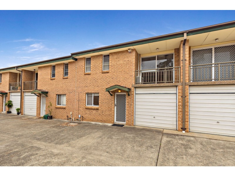8/103 HIGHVIEW AVENUE, Greenacre NSW 2190