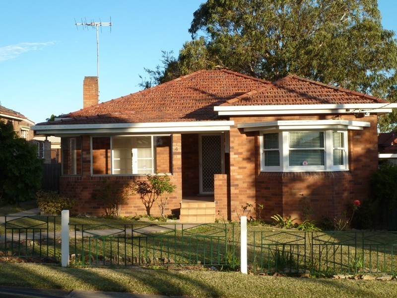 4 MENA STREET, North Strathfield NSW 2137