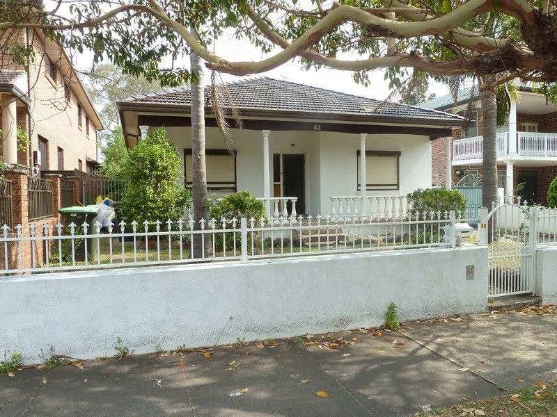 42 HIGH STREET, Strathfield NSW 2135