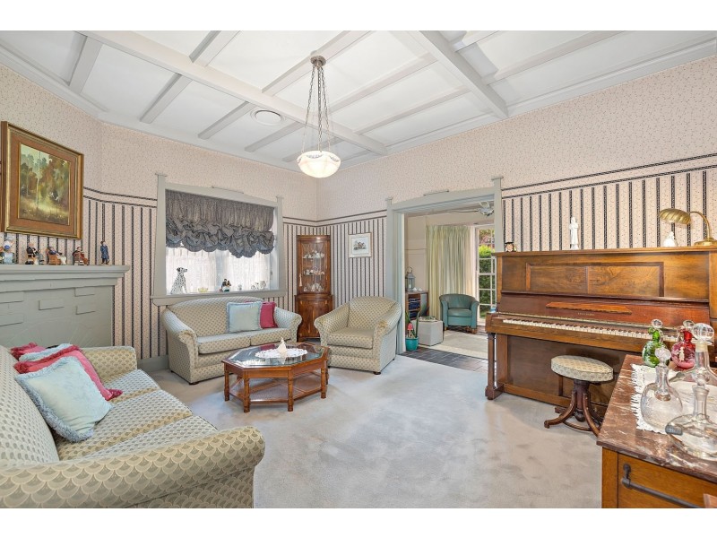4 STRATHLORA ST, Strathfield NSW 2135