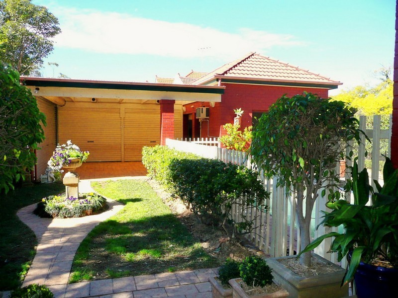220 HOMEBUSH ROAD, Strathfield NSW 2135