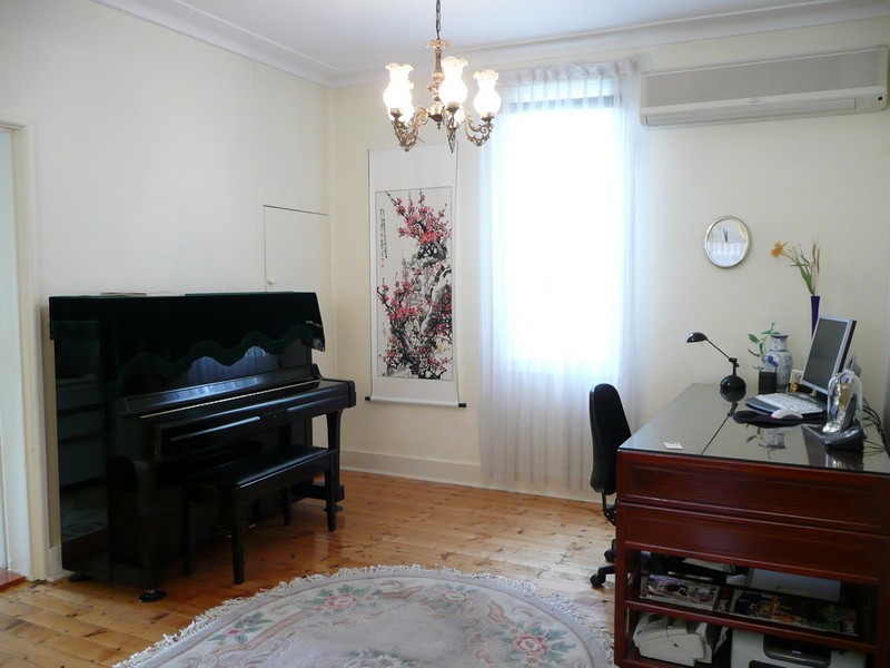 62 WEIL AVENUE, Croydon Park NSW 2133