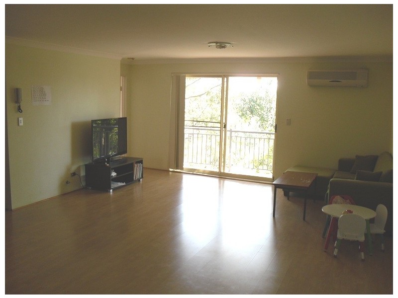 11/5-9 MARLENE CRESCENT, Greenacre NSW 2190