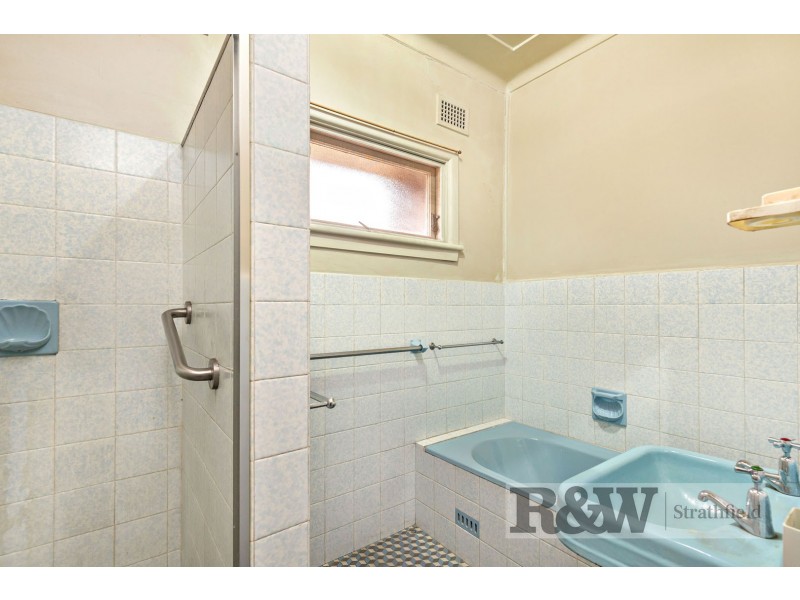 7 PAMELA PLACE, Concord NSW 2137