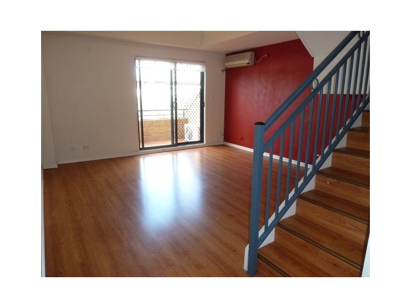 14/42 SWAN AVE, Strathfield NSW 2135