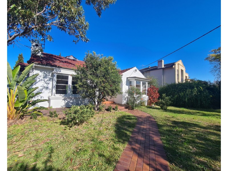 54 NEWTON ROAD, Strathfield NSW 2135