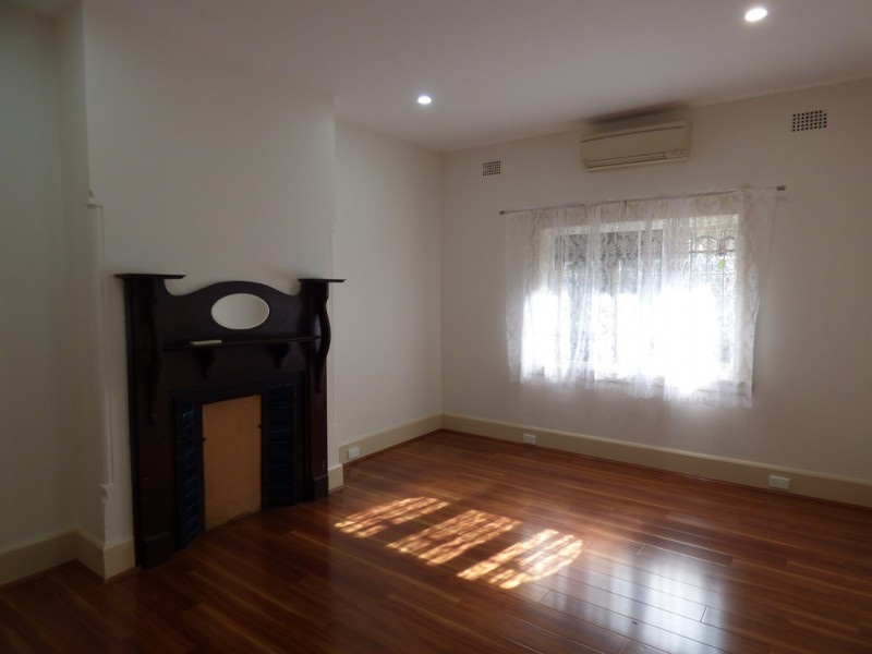 39 QUEEN STREET, North Strathfield NSW 2137