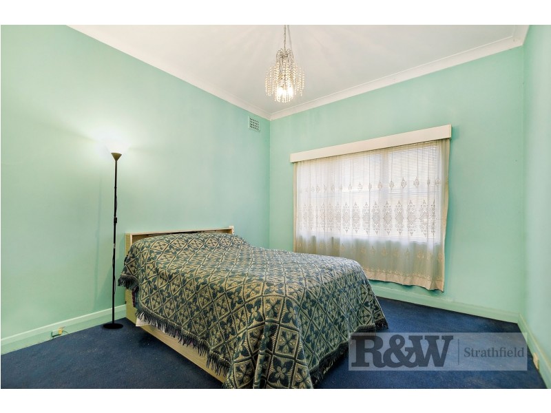 47 COURALLIE AVENUE, Homebush West NSW 2140