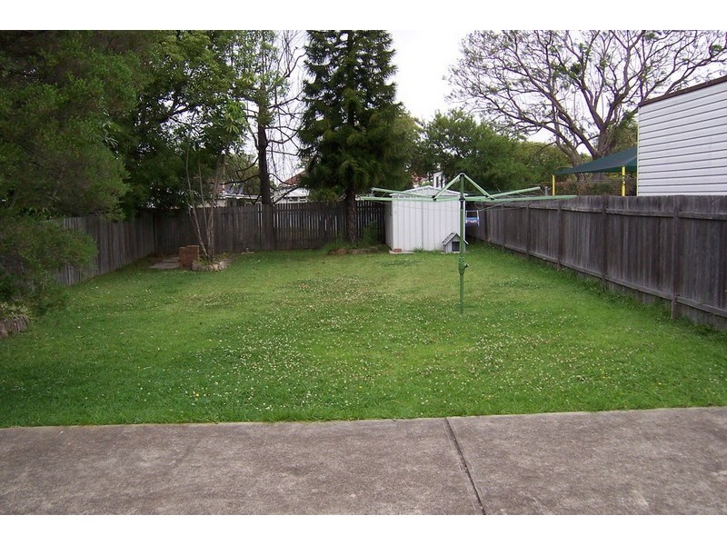 8 DOWNES STREET, Belfield NSW 2191