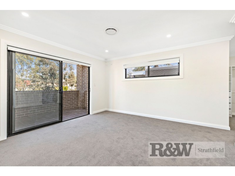 1 BEECHWOOD PLACE, Bass Hill NSW 2197