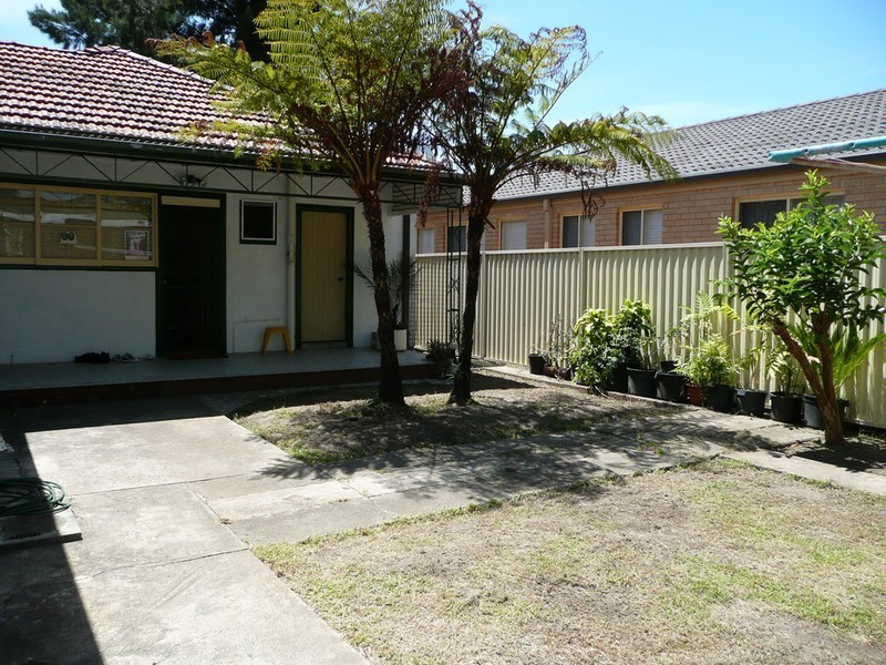 65 WEIL AVENUE, Croydon Park NSW 2133