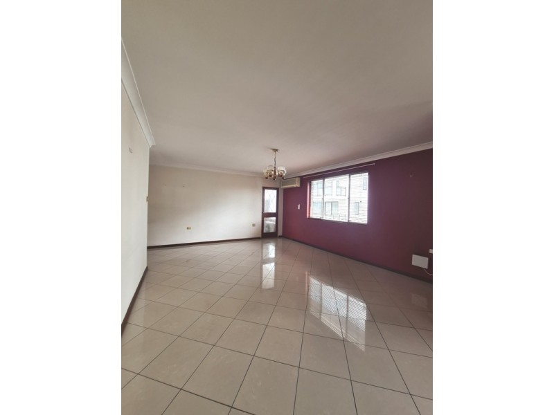 8/30 THE CRESCENT, Homebush NSW 2140