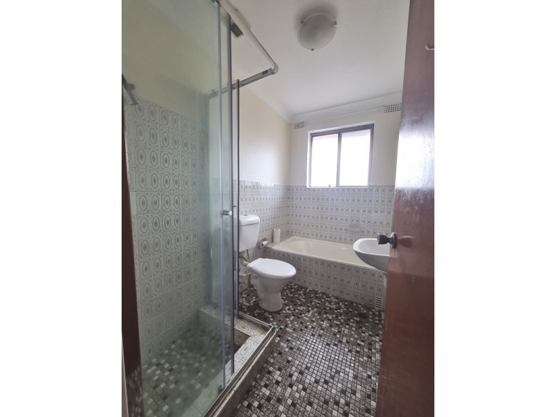 8/30 THE CRESCENT, Homebush NSW 2140