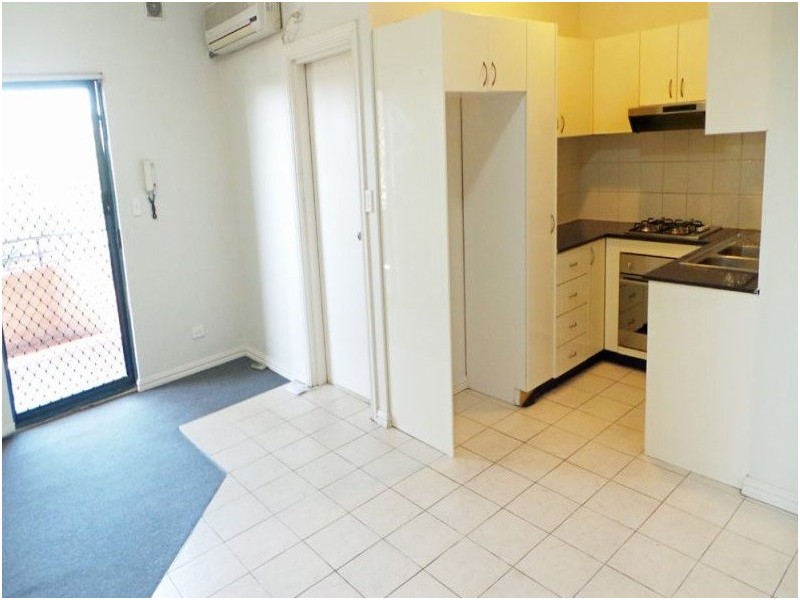 1/42 SWAN AVE, Strathfield NSW 2135